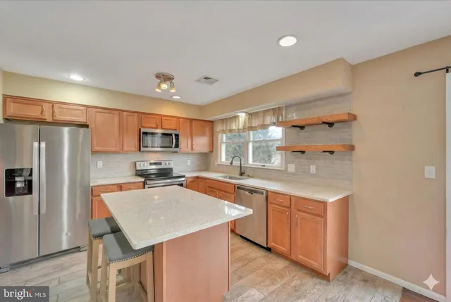 $375,000 | 1145 Highland Drive, Mechanicsburg, PA 17055