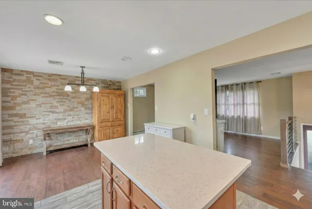 $375,000 | 1145 Highland Drive, Mechanicsburg, PA 17055