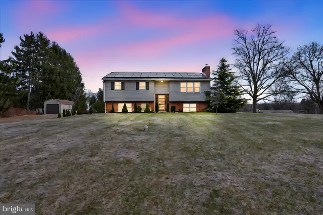 $375,000 | 1145 Highland Drive, Mechanicsburg, PA 17055