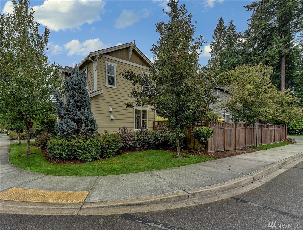 3722 219th Place Southeast Bothell, WA 98021 - Photo 3 of 25