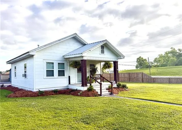 $163,900 | 3084 Highway 44, Garyville, LA 70051