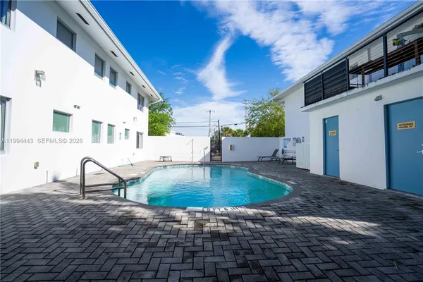 $2,050 | 2400 Northeast 26th Street, Unit 5, Fort Lauderdale, FL 33305