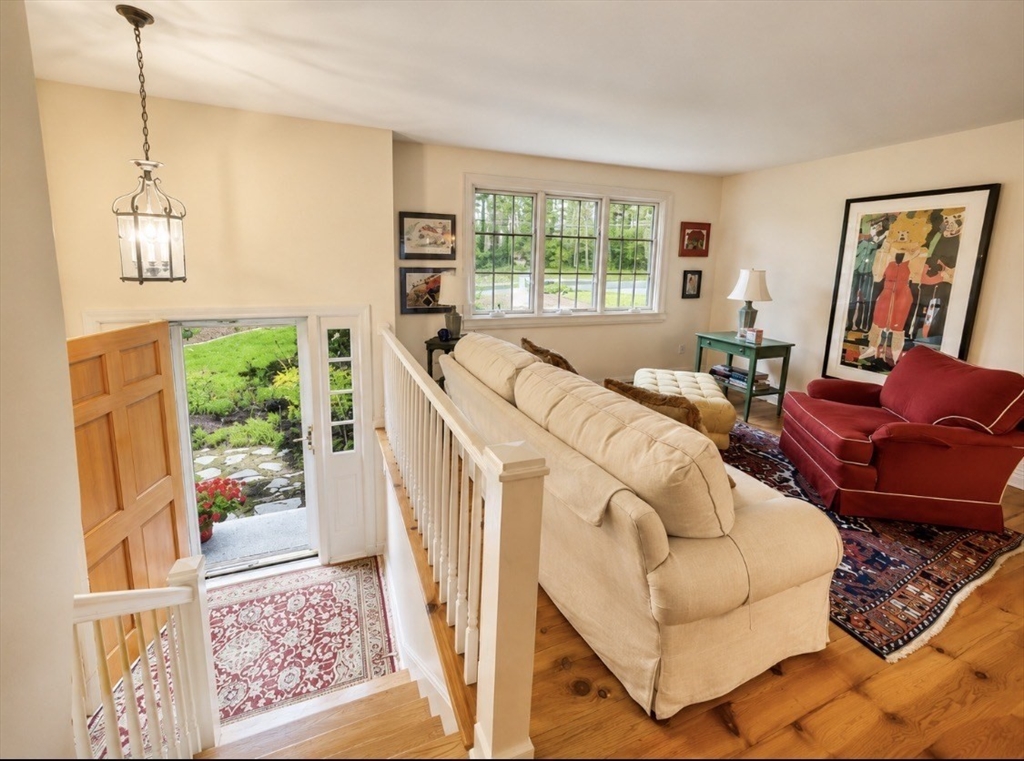 100 South Harbor Road Townsend, MA 01469 - Photo 4 of 42