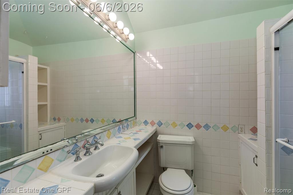957 Fisher Road Grosse Pointe, MI 48230 - Photo 36 of 38
