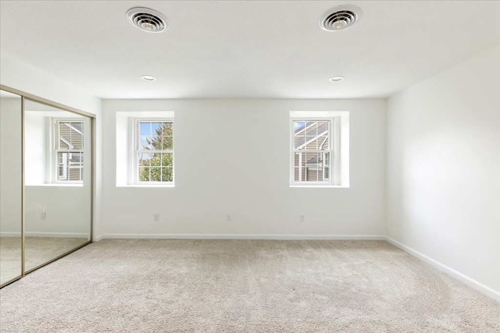 152 Shaw Farm Road, Unit 152 Canton, MA 02021 - Photo 12 of 36 Gallery Image 12