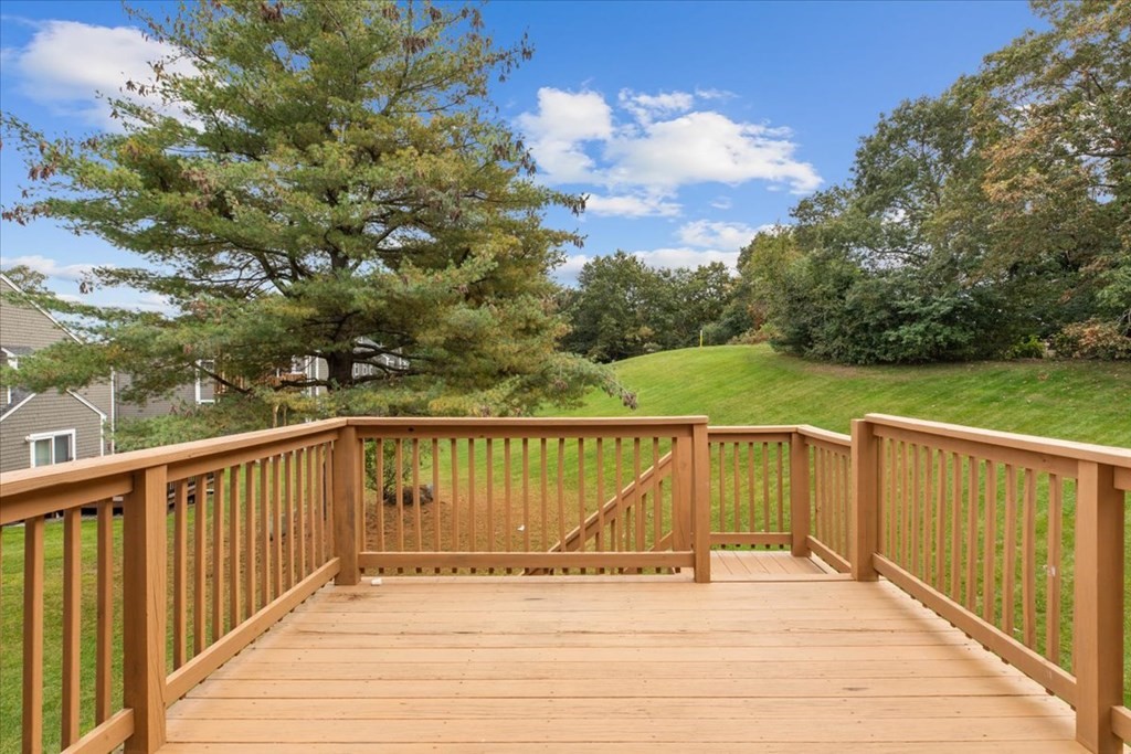 152 Shaw Farm Road, Unit 152 Canton, MA 02021 - Photo 8 of 36 Gallery Image 8