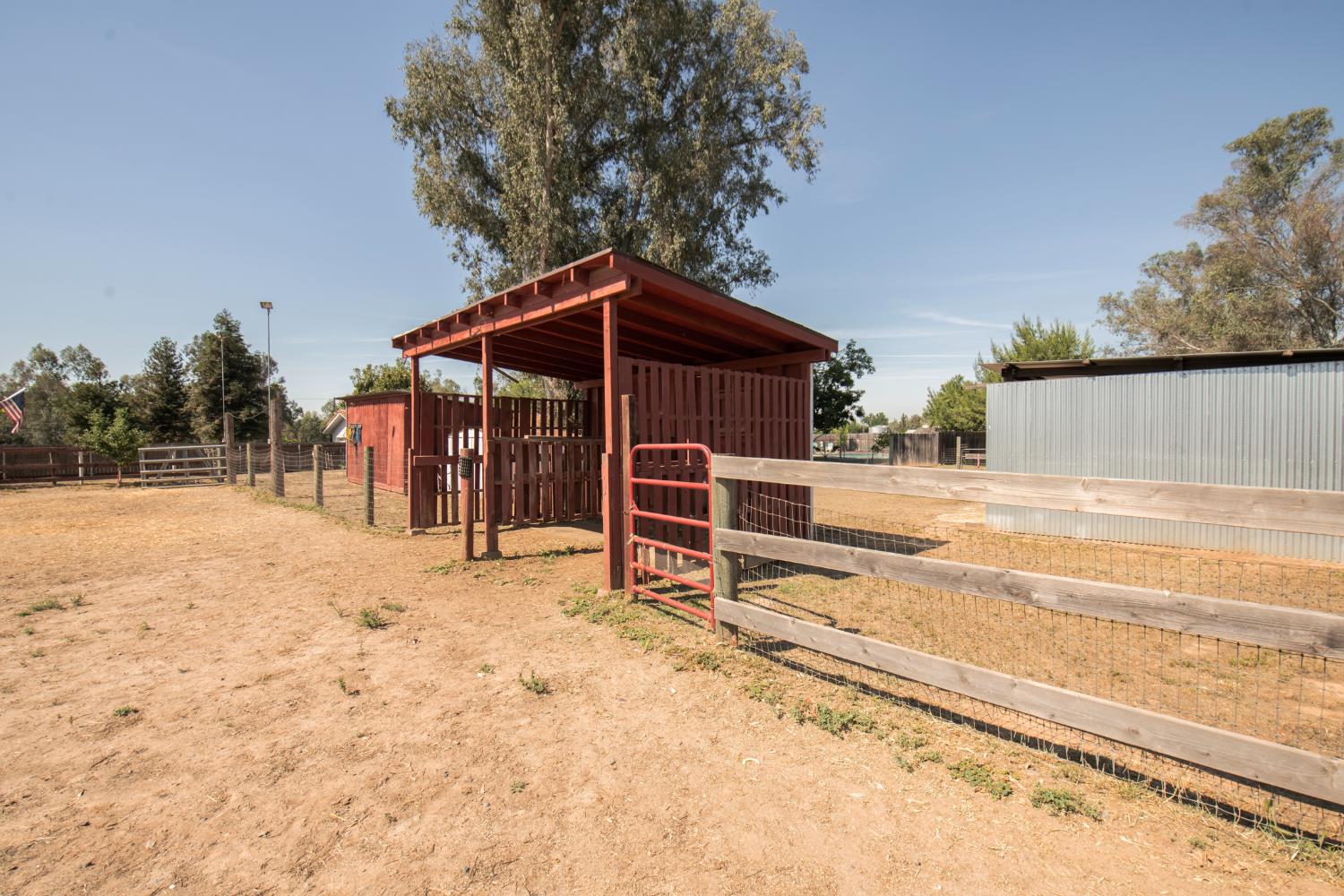 37715 Cloverleaf Avenue Madera, CA 93636 - Photo 46 of 55