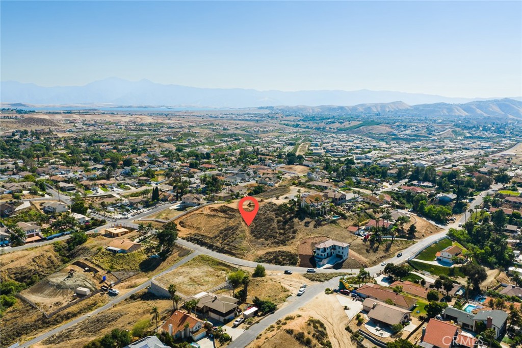 16527 Canyon Ridge Drive Riverside, CA 92503 - Photo 4 of 13