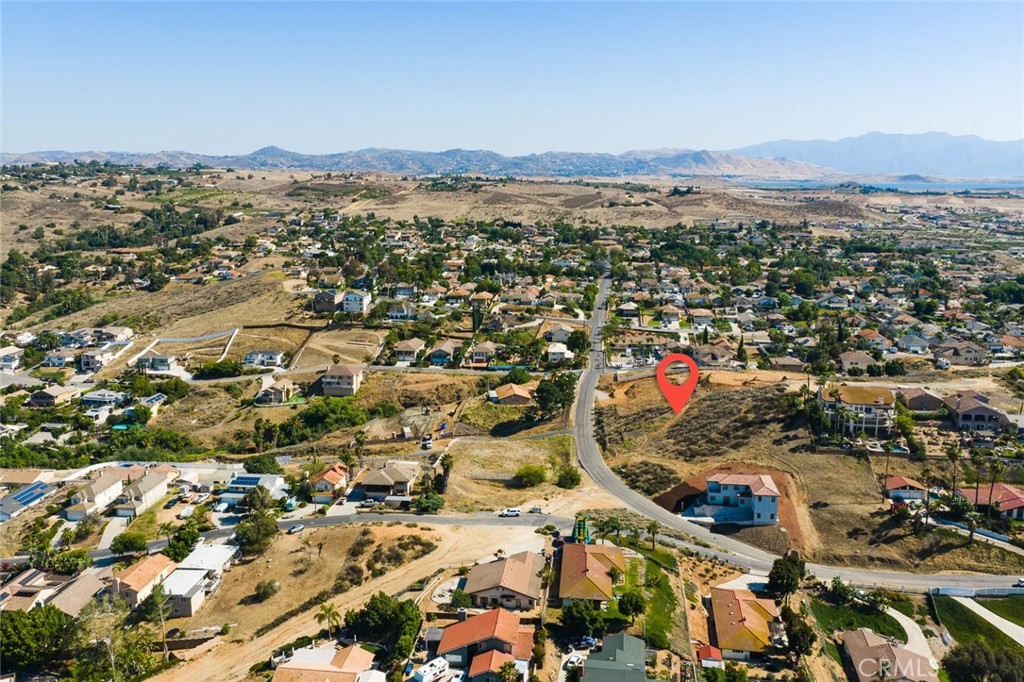 16527 Canyon Ridge Drive Riverside, CA 92503 - Photo 5 of 13