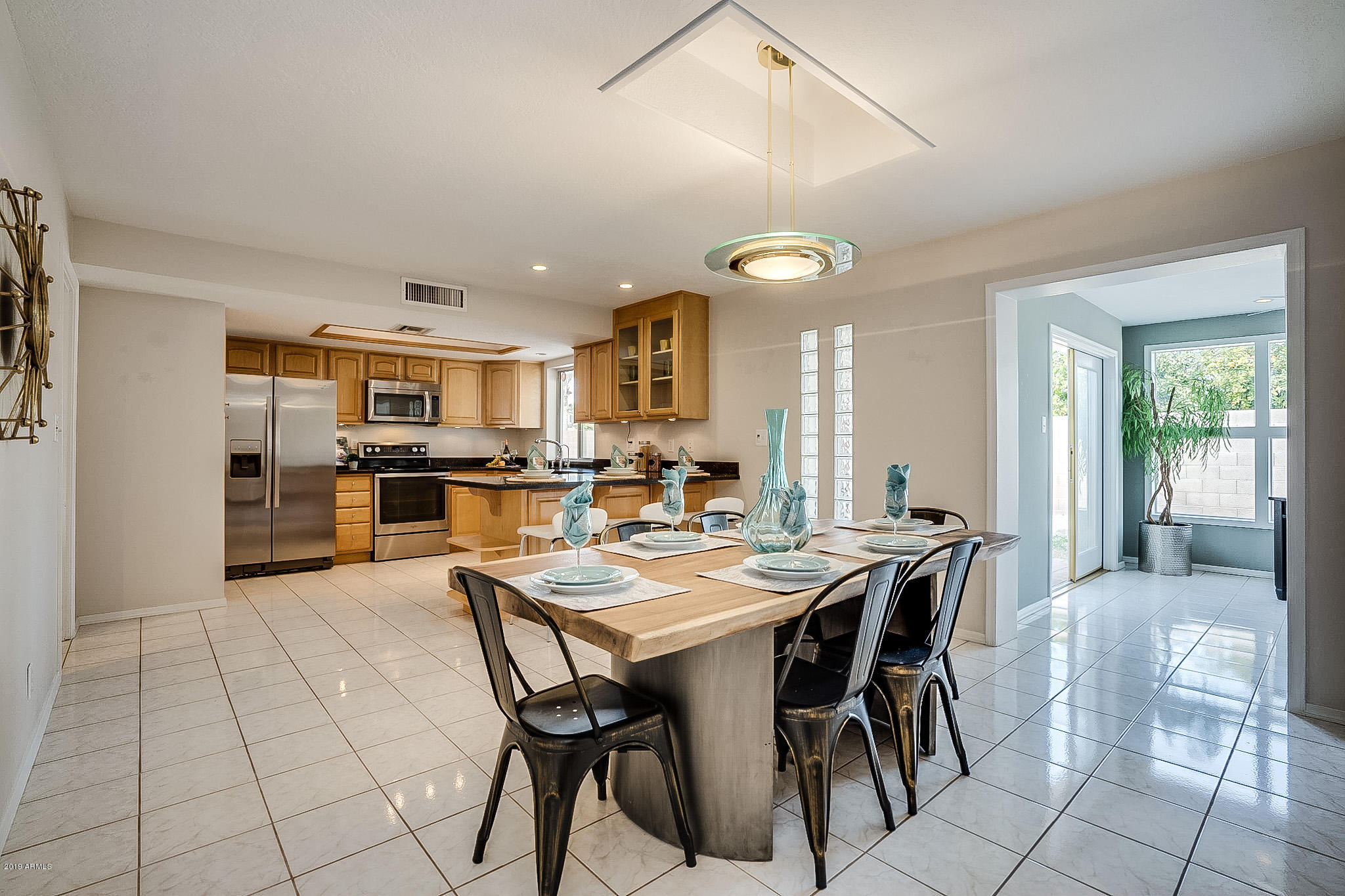 2872 East Cochise Road Phoenix, AZ 85028 - Photo 16 of 33 Dining