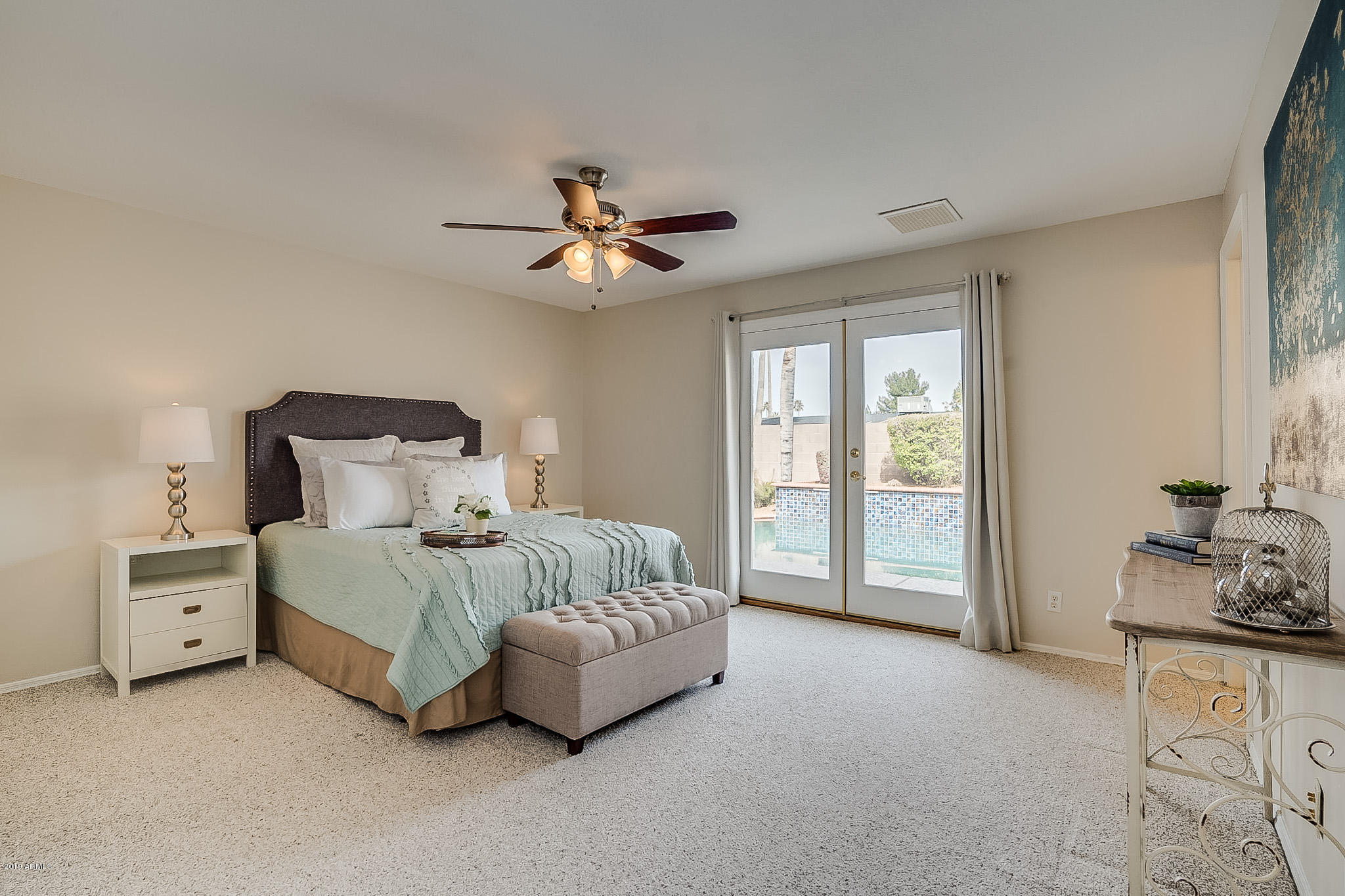2872 East Cochise Road Phoenix, AZ 85028 - Photo 23 of 33 Master w/pool access