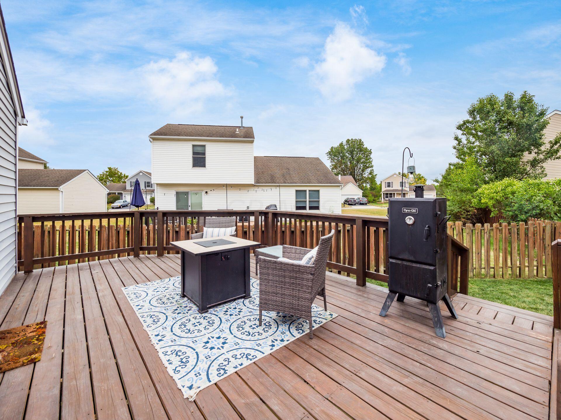 3845 Powder Ridge Road Grove City, OH 43123 - Photo 37 of 41 Back Deck