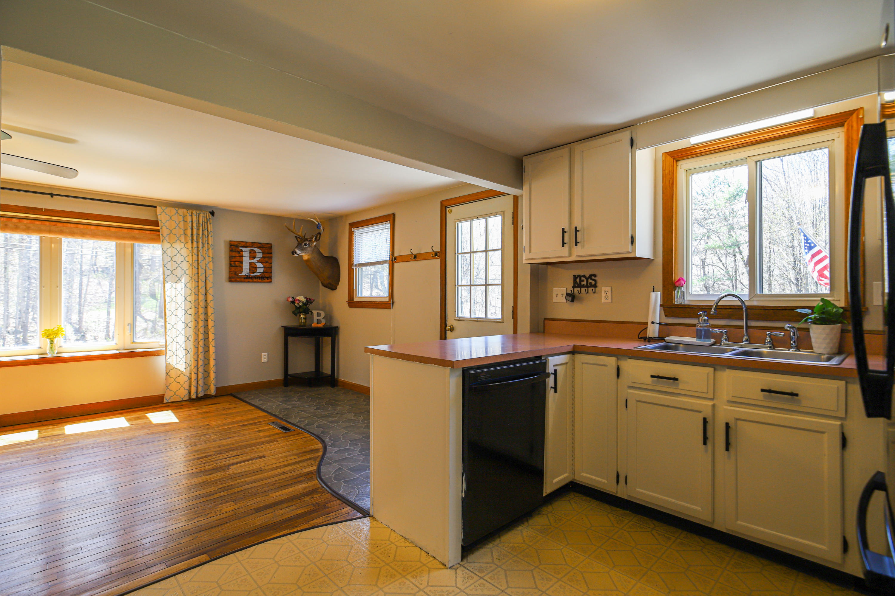 10 Dutton Hill Road Windham, ME 04062 - Photo 11 of 32 10 Dutton Hill Rd Windham - 15Kitch