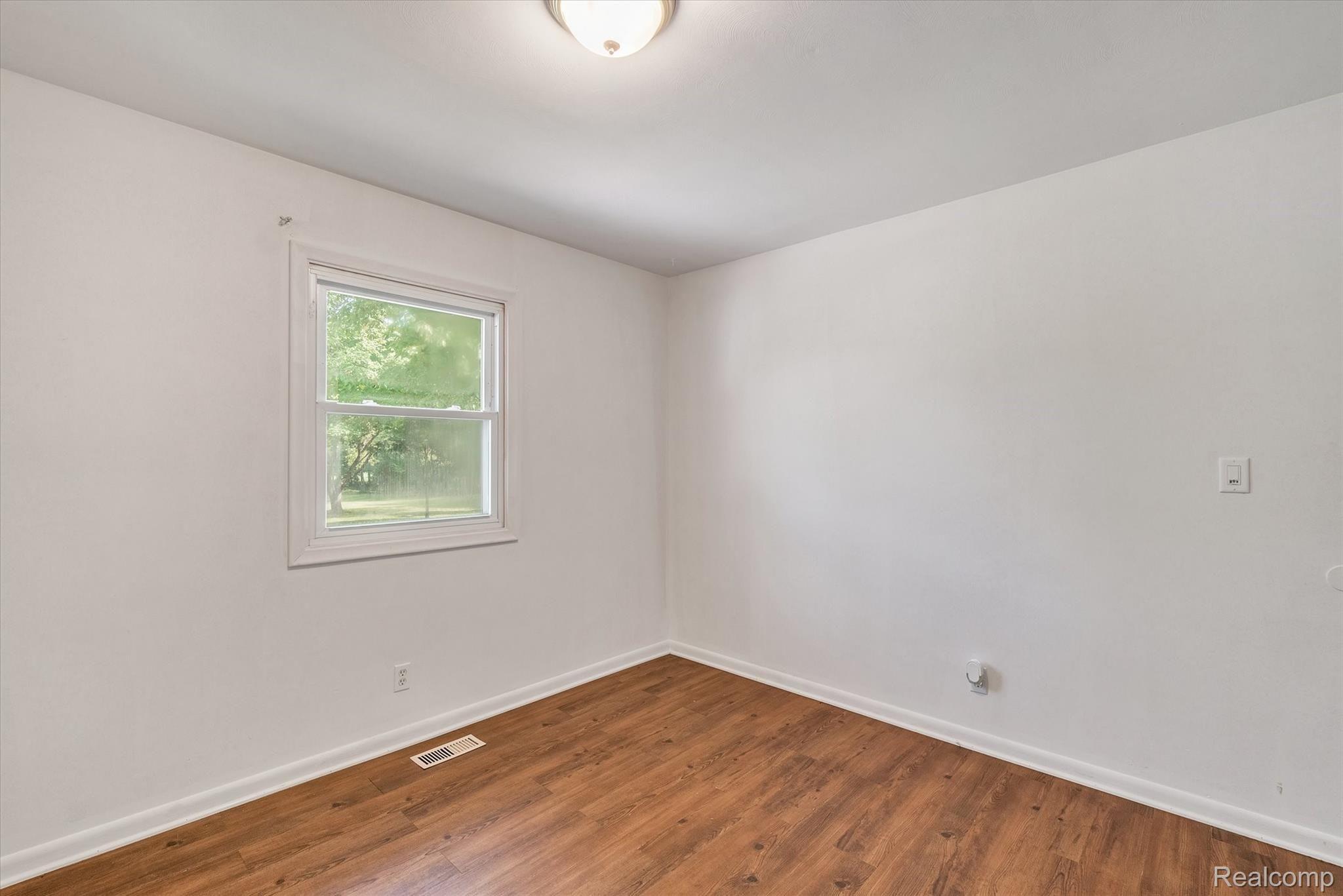 535 North Nicholson Road Fowlerville, MI 48836 - Photo 38 of 68 38-535-Nicholson-WindowStill-Real-Estate-Photography-38.jpg