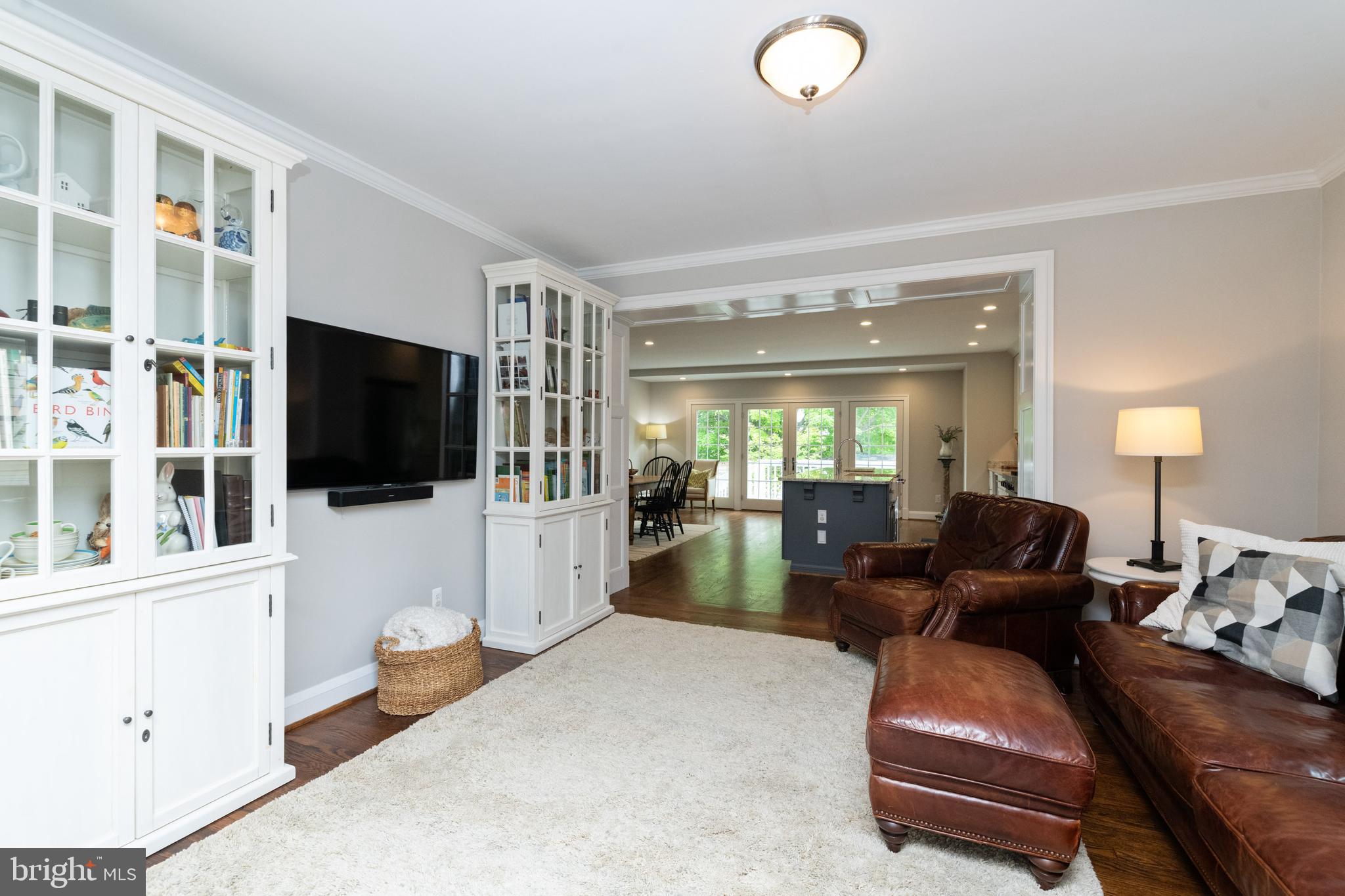 516 Wilton Road Towson, MD 21286 - Photo 7 of 43 Family room