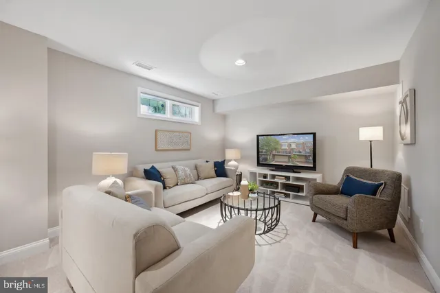 $6,800 | 1753 22nd Street North, Arlington, VA 22209