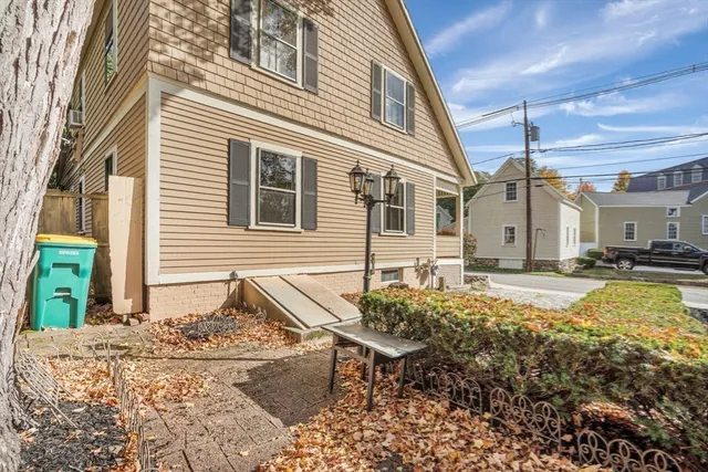 $979,000 | 38-40 Court Lane, Concord, MA 01742