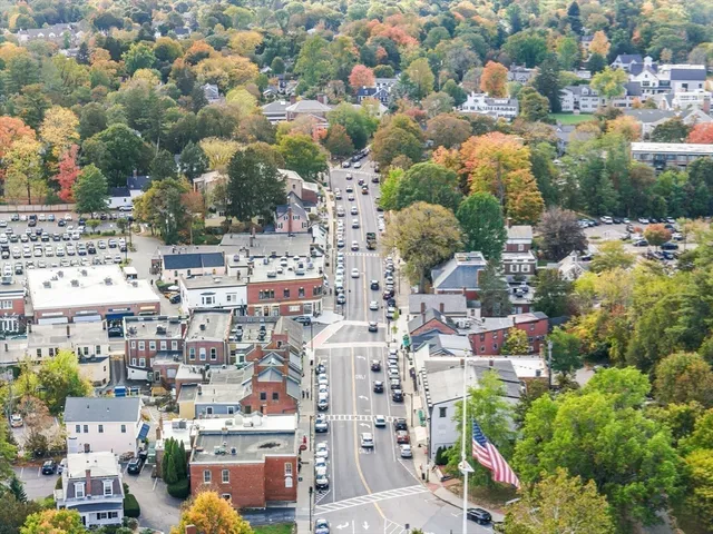 $979,000 | 38-40 Court Lane, Concord, MA 01742