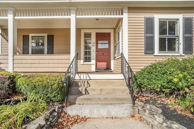 $979,000 | 38-40 Court Lane, Concord, MA 01742