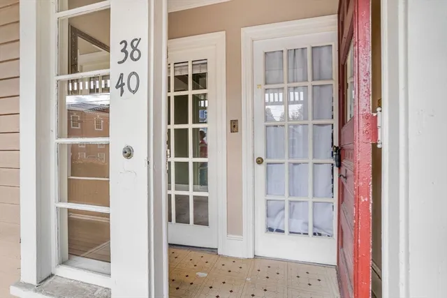 $979,000 | 38-40 Court Lane, Concord, MA 01742