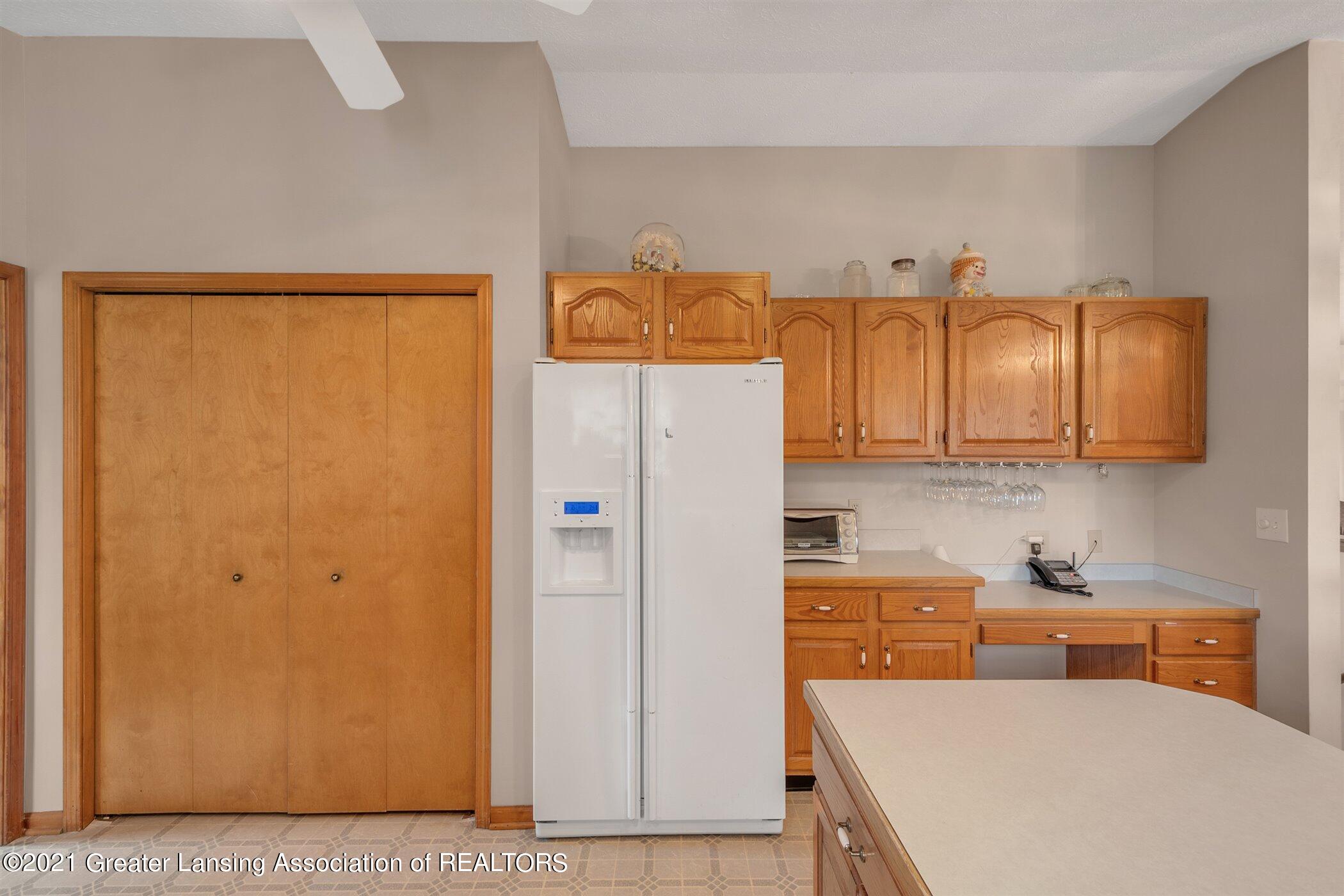 2445 South Waverly Road Eaton Rapids, MI 48827 - Photo 16 of 43 16-2445 S Waverly Rd-windowstill-realest