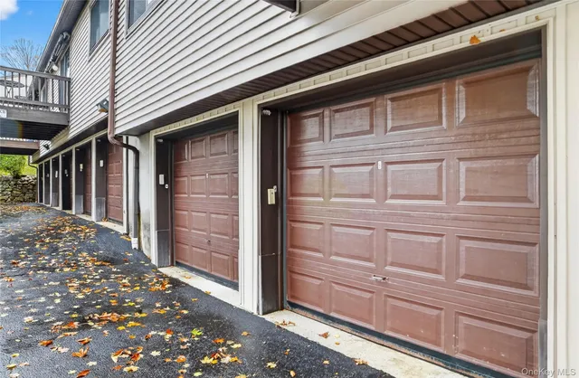 $389,000 | 117 Village Road, Unit D, Yorktown Heights, NY 10598