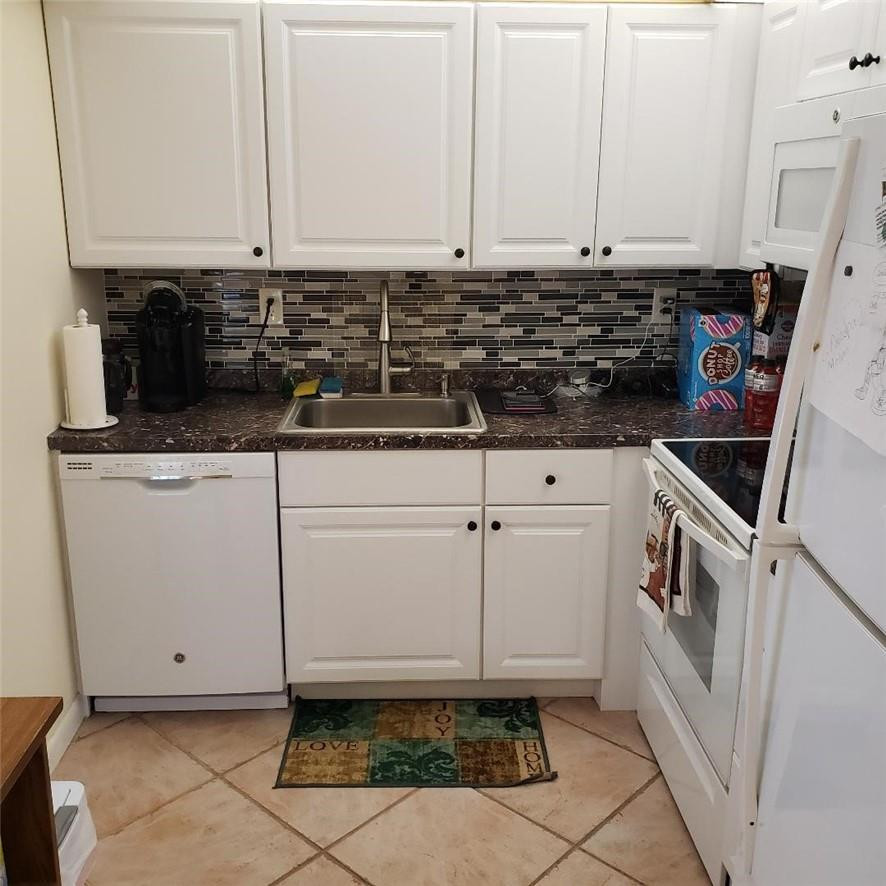 820 Flanders South, Unit 280 Delray Beach, FL 33484 - Photo 3 of 8 Photo 3