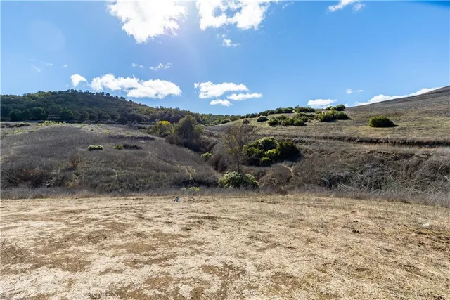 $255,000 | 4575 Interlake Road, Bradley, CA 93426