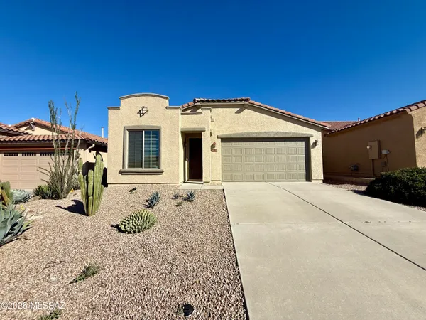 $2,250 | 11993 North Golden Mirror Drive, Marana, AZ 85658