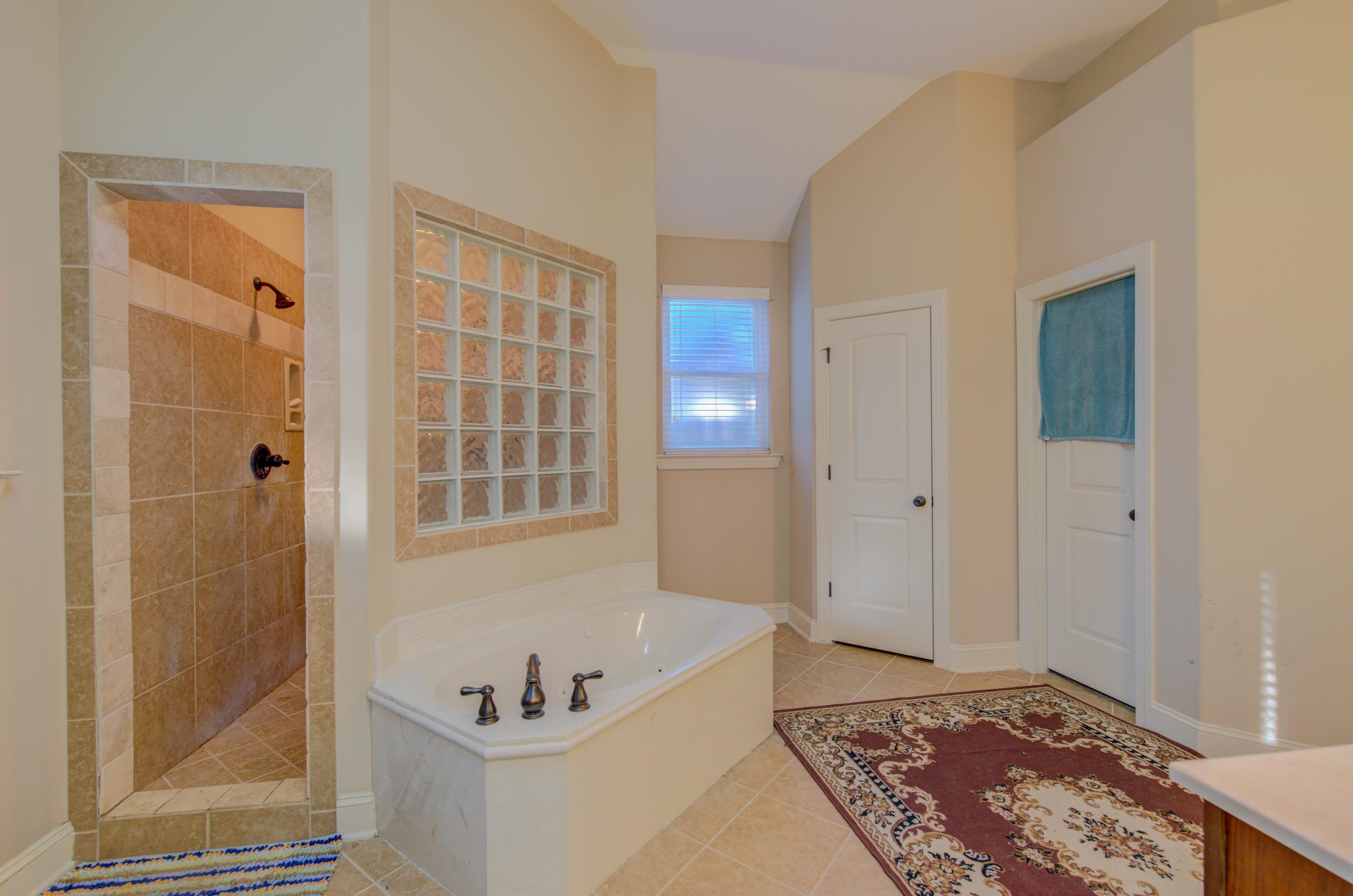 1447 Lagrange Crest Road Cordova, TN 38018 - Photo 16 of 25 Gallery Image 16