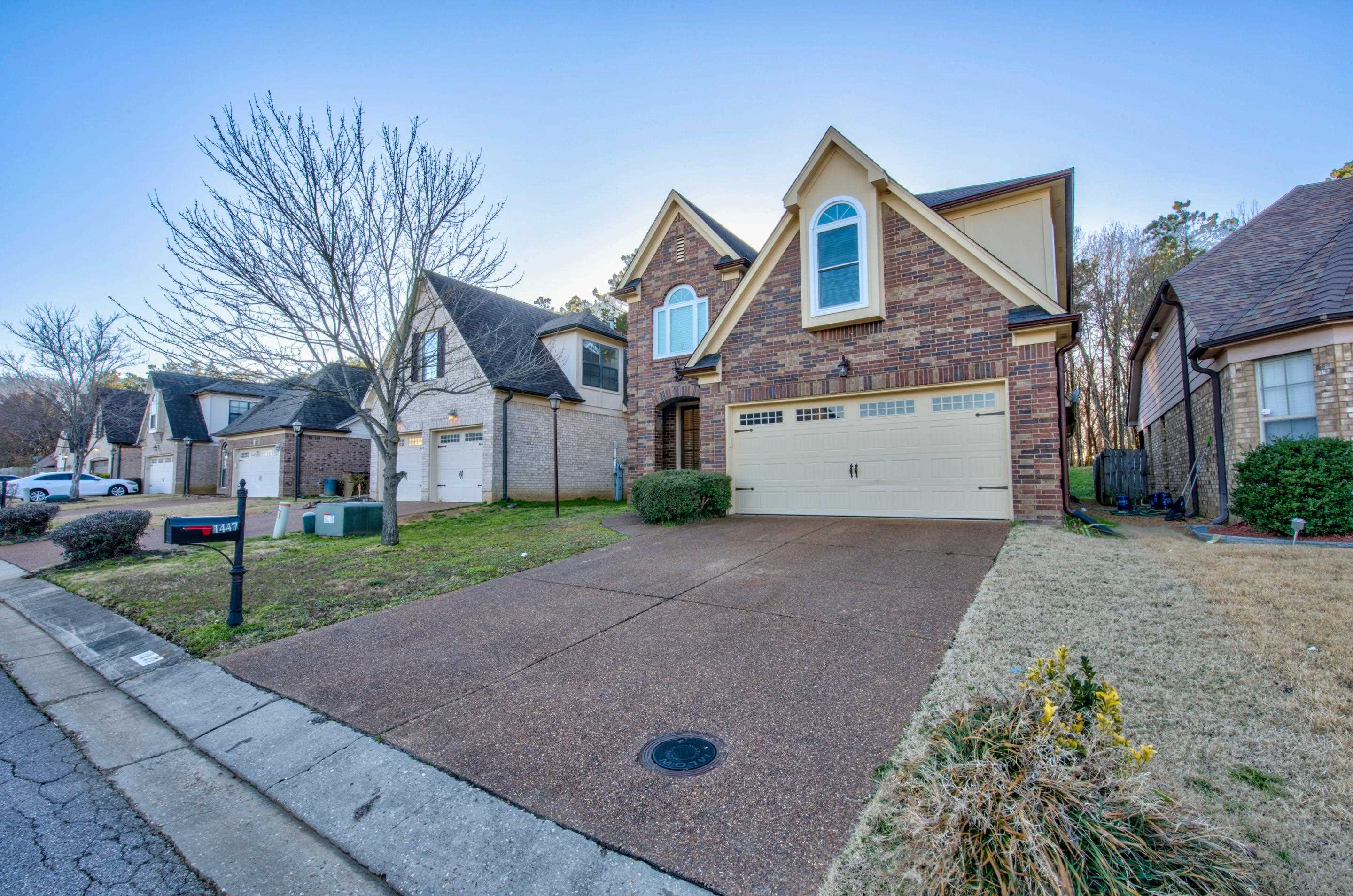 1447 Lagrange Crest Road Cordova, TN 38018 - Photo 2 of 25 Gallery Image 2