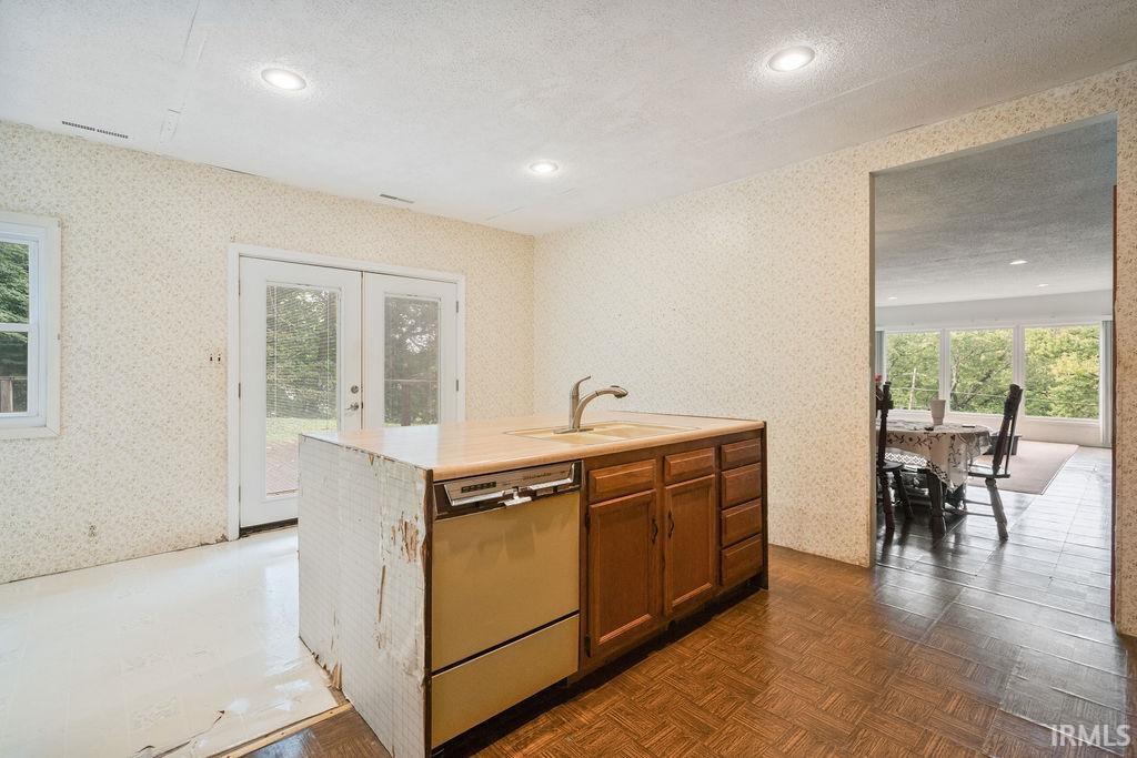809 West Riverside Drive Peru, IN 46970 - Photo 8 of 43 Gallery Image 8