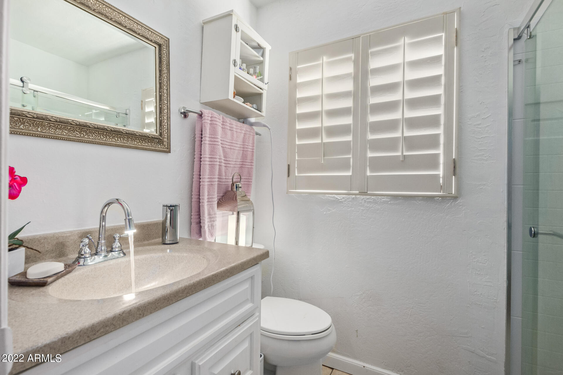 1320 East Bethany Home Road, Unit 50 Phoenix, AZ 85014 - Photo 16 of 33 Bathroom