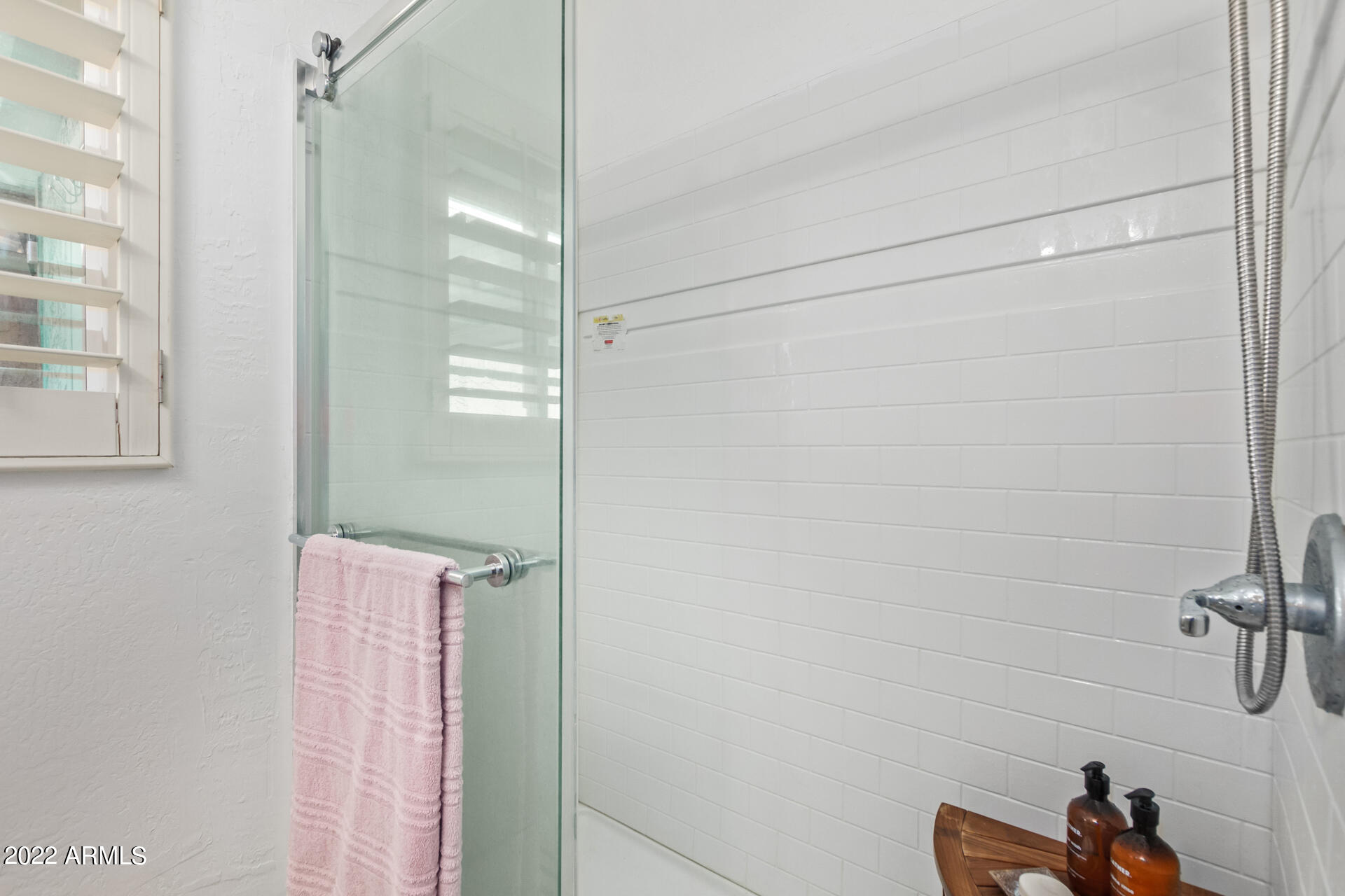 1320 East Bethany Home Road, Unit 50 Phoenix, AZ 85014 - Photo 18 of 33 Bathroom