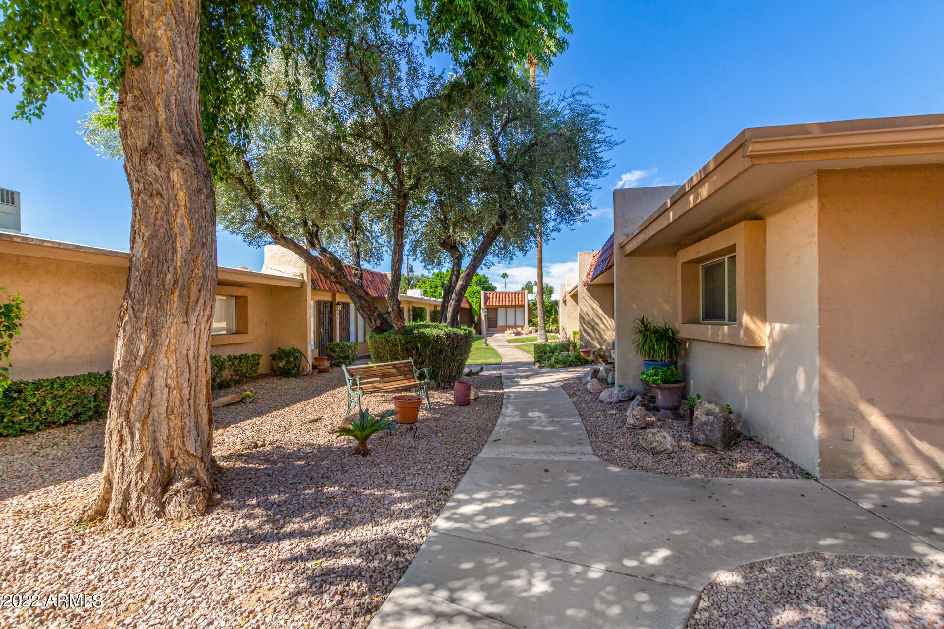 1320 East Bethany Home Road, Unit 50 Phoenix, AZ 85014 - Photo 26 of 33 Grounds