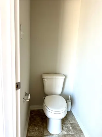 $2,350 | 2215 Hidden Embers Path, Fresno, TX 77545