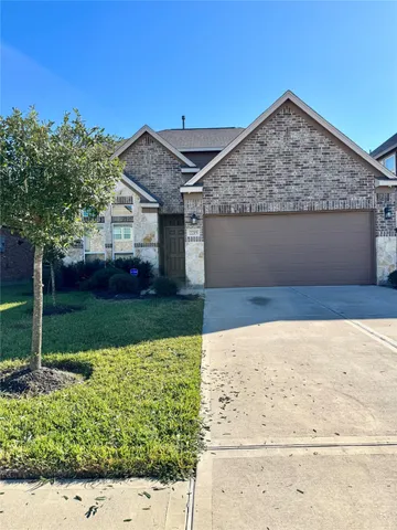 $2,350 | 2215 Hidden Embers Path, Fresno, TX 77545