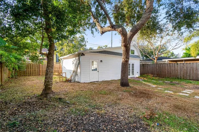 $4,500 | 2302 12th Street North, St. Petersburg, FL 33704