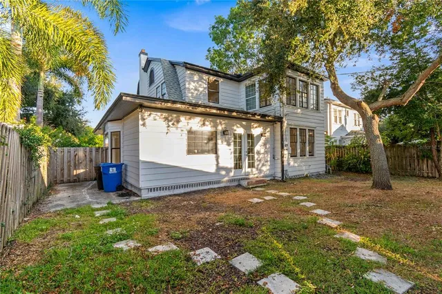 $4,500 | 2302 12th Street North, St. Petersburg, FL 33704