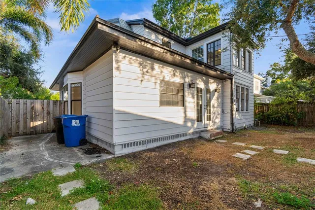 $4,500 | 2302 12th Street North, St. Petersburg, FL 33704
