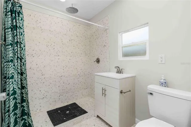 $4,500 | 2302 12th Street North, St. Petersburg, FL 33704