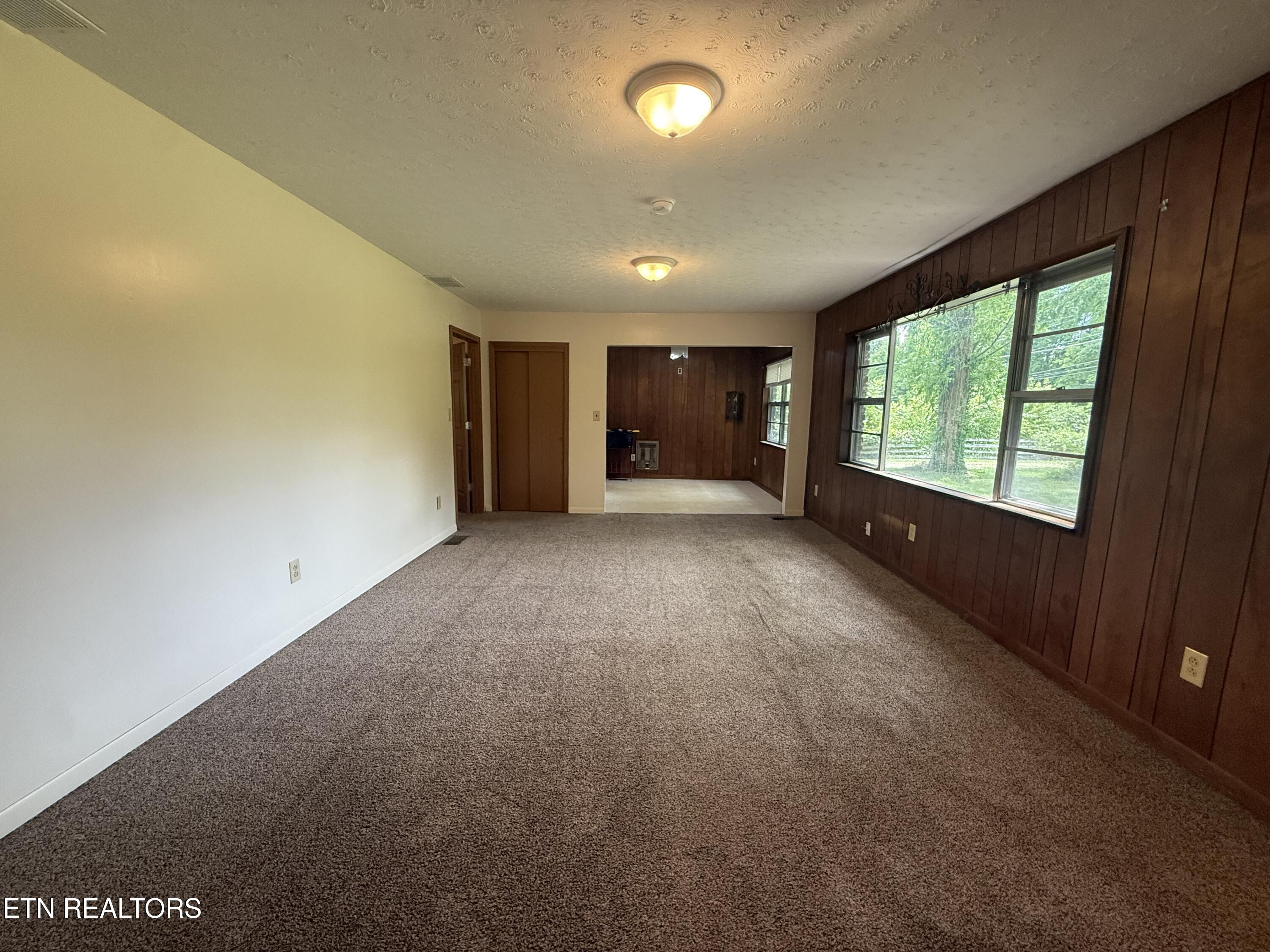 4632 Ellistown Road Corryton, TN 37721 - Photo 2 of 21 IMG_2491