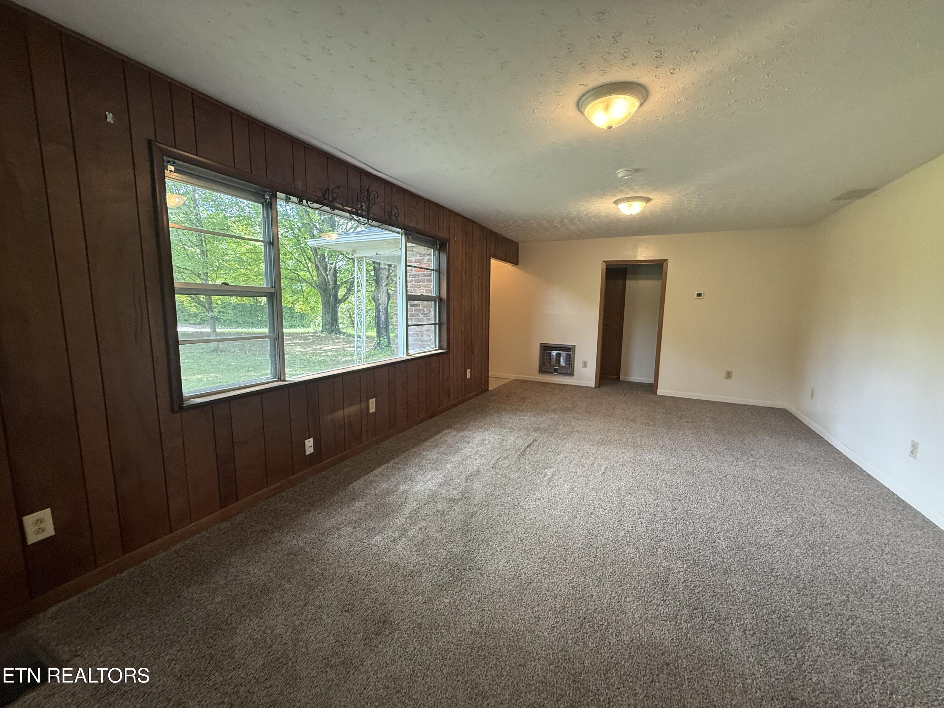 4632 Ellistown Road Corryton, TN 37721 - Photo 5 of 21 IMG_2486