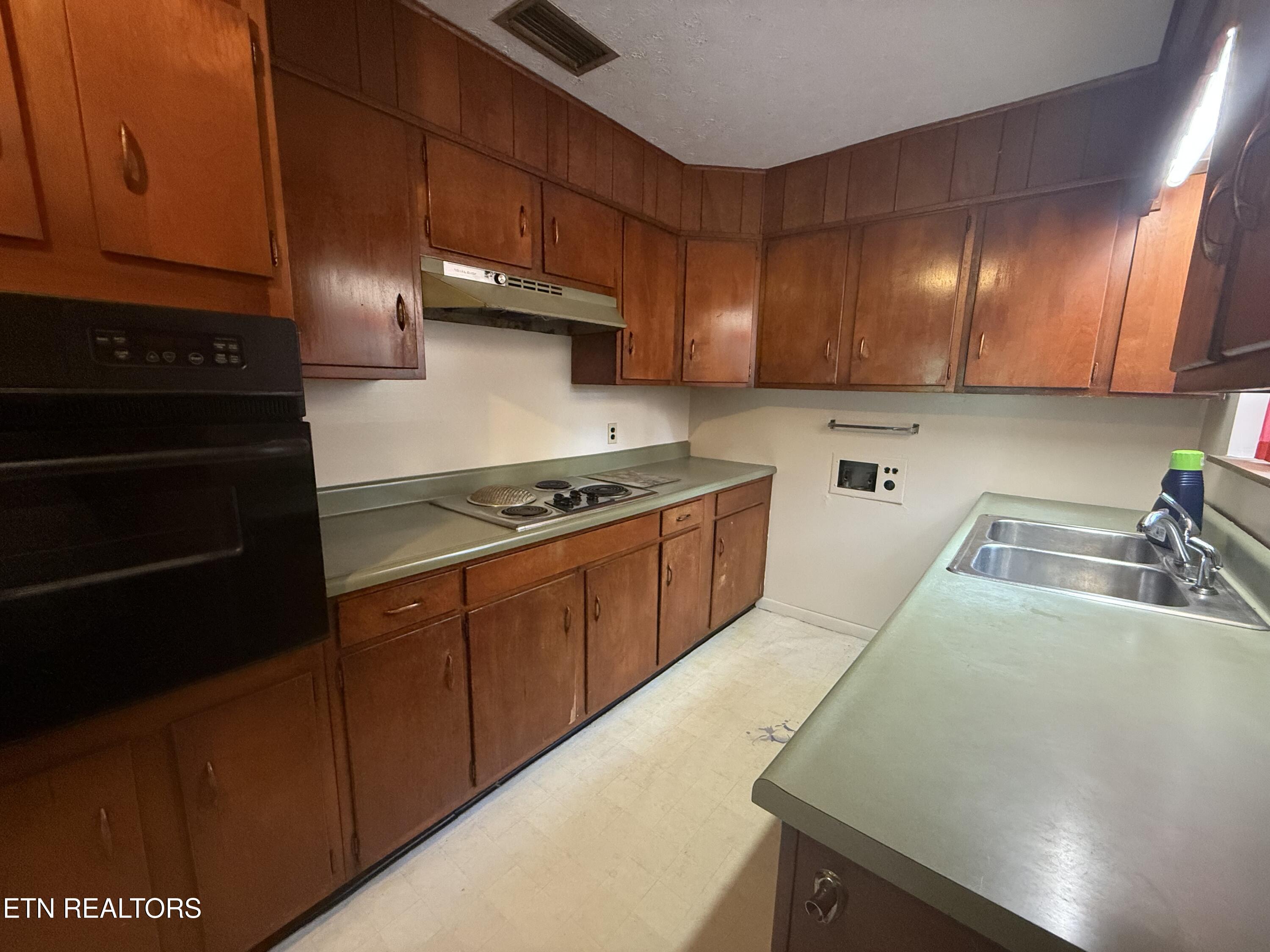 4632 Ellistown Road Corryton, TN 37721 - Photo 6 of 21 IMG_2480