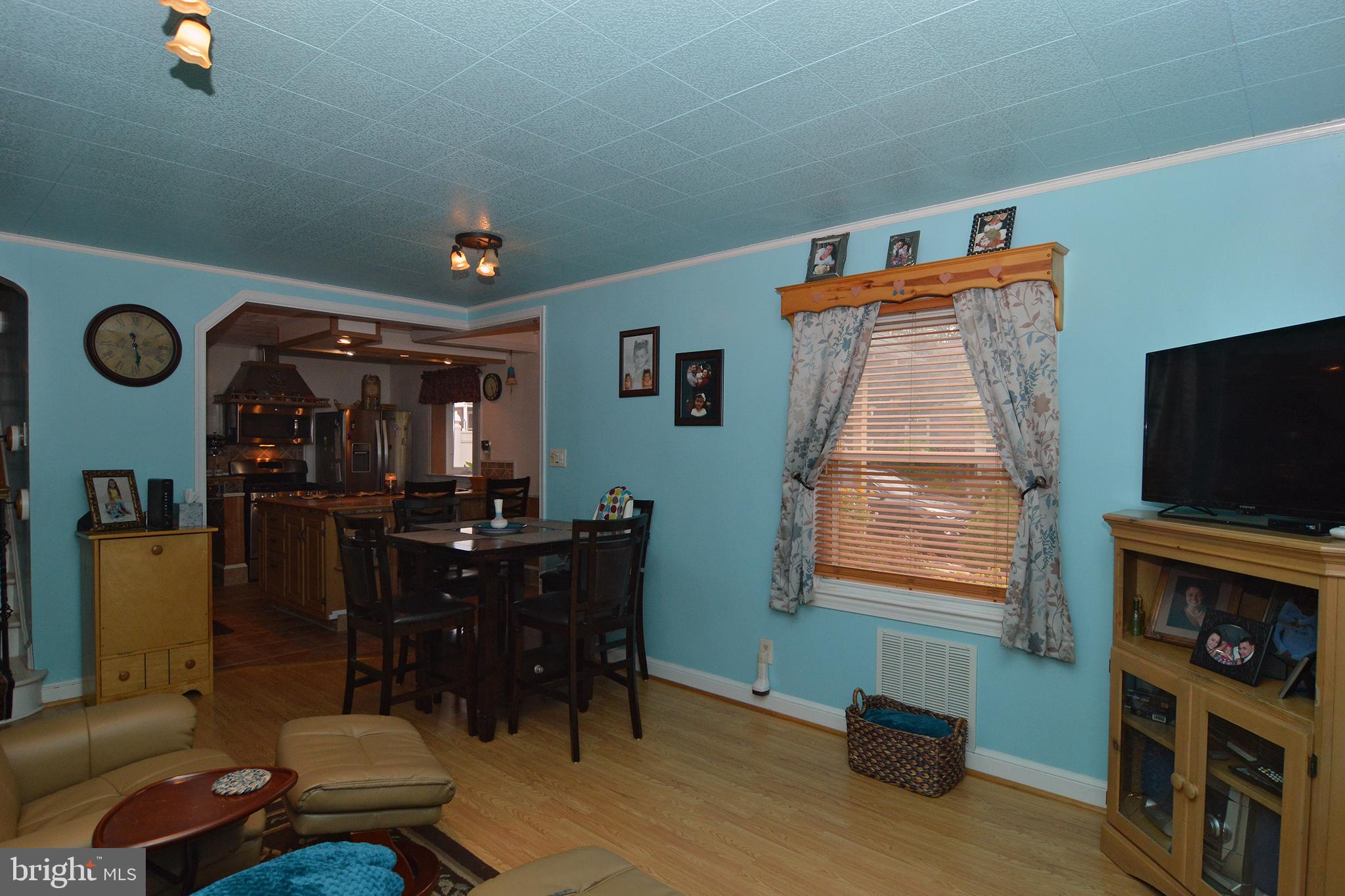 1431 Fayette Avenue Reading, PA 19607 - Photo 6 of 27 Gallery Image 6