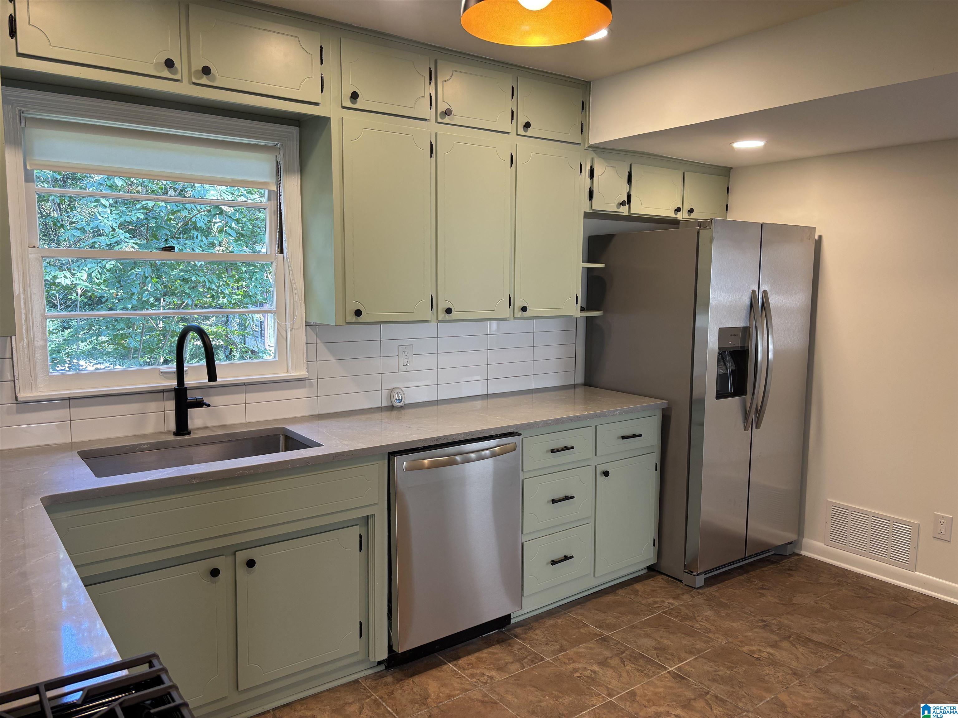 500 Rollingwood Road Birmingham, AL 35235 - Photo 6 of 48