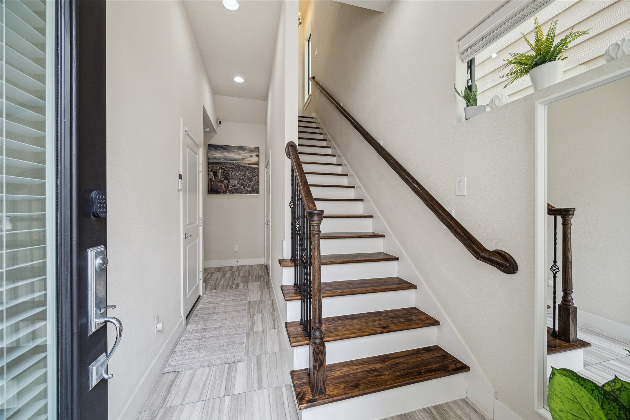 3939 Tulane Street Houston, TX 77018 - Photo 7 of 23 a view of entryway and hall with wooden floor