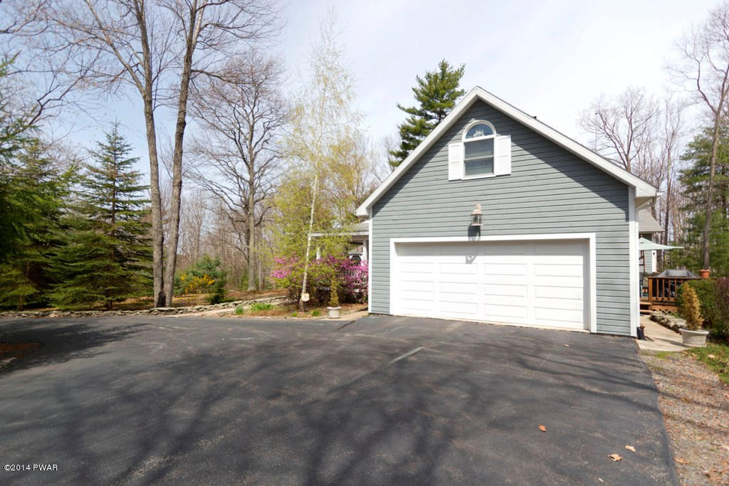 112 Sunset Way Milford, PA 18337 - Photo 40 of 44