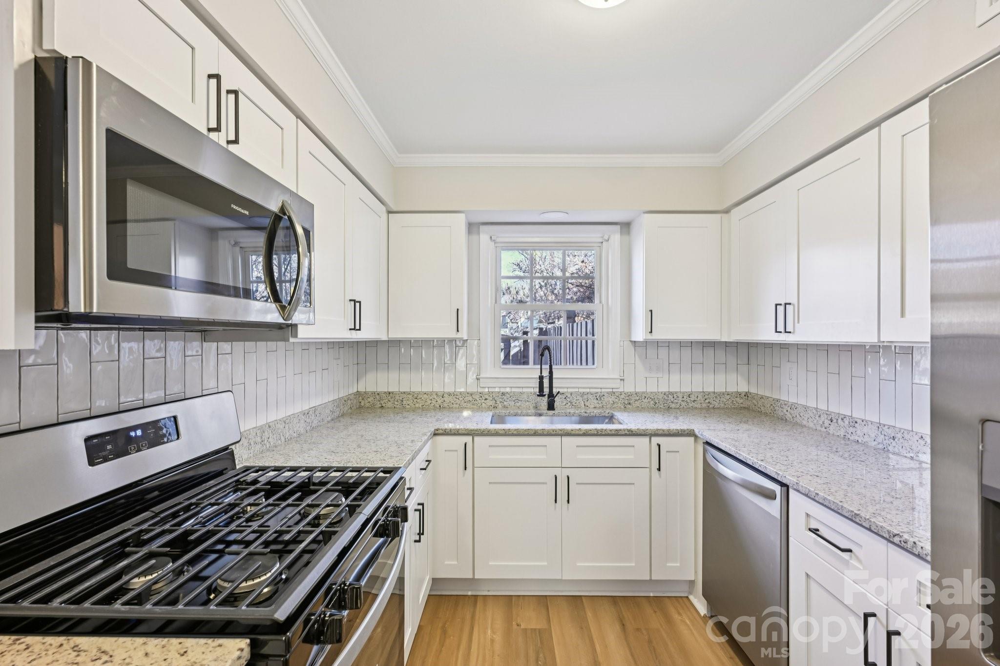 2231 Rexford Road, Unit B Charlotte, NC 28211 - Photo 13 of 23