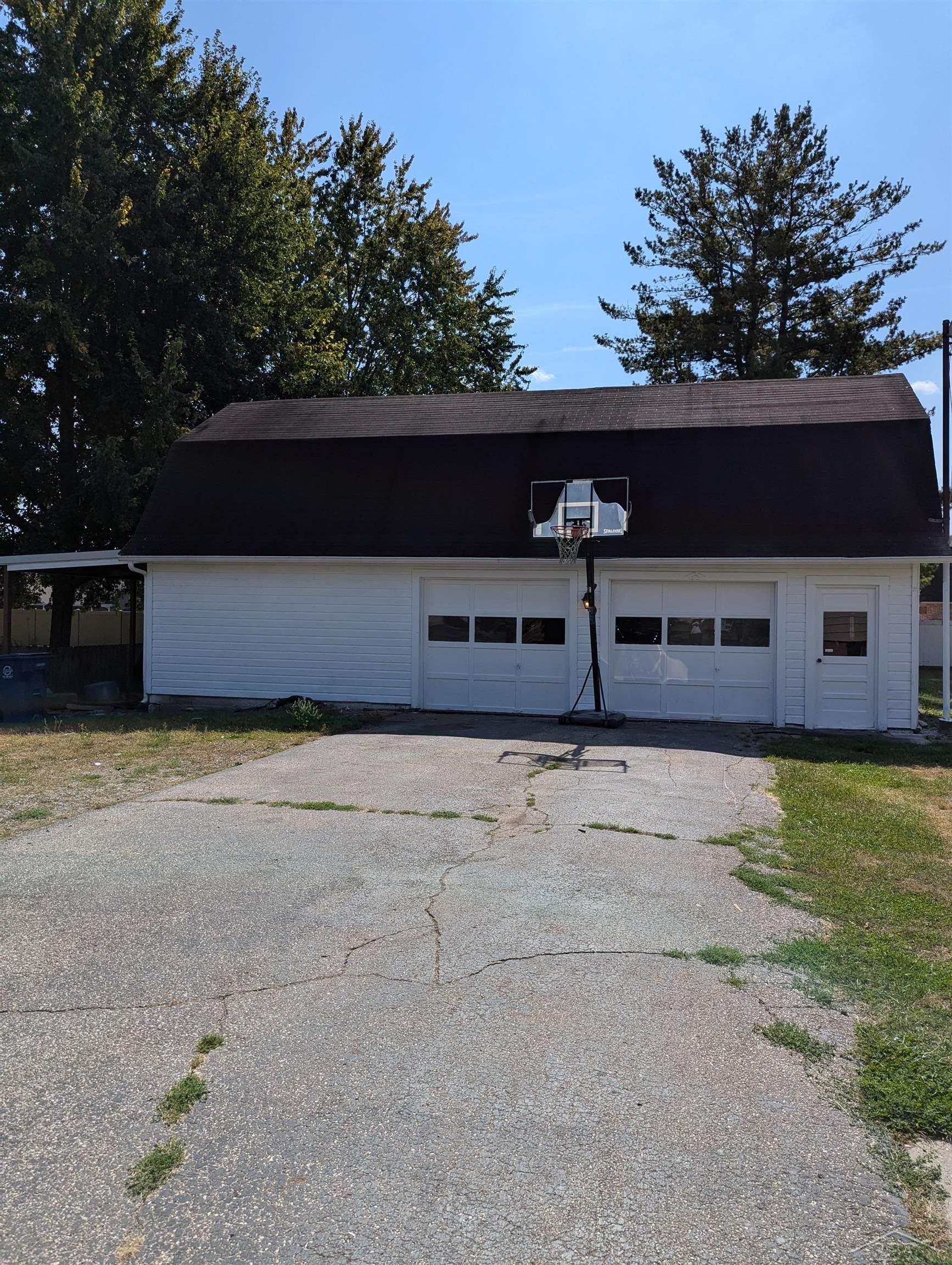 5205 McCarty Road Saginaw, MI 48603 - Photo 24 of 36 50154250-40173f36-c7a5-464a-881b-b4a3d5392f8f.JPG